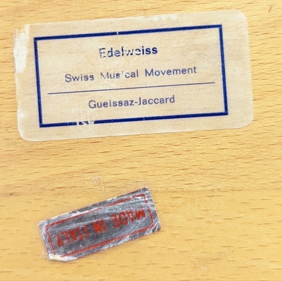 vintage Hummel jewelry music box - Picture 14 of 16